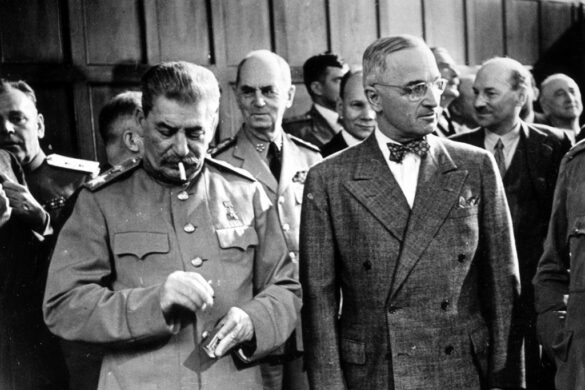 Stalin a Truman v júli 1945.